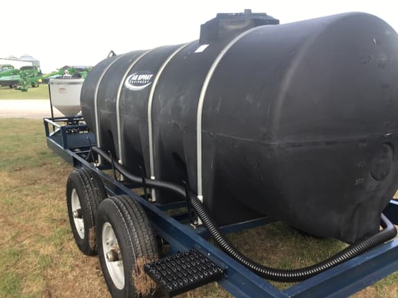 Image of Ag Spray 1010 Nurse Trailer equipment image 4