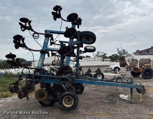 Image of Ag Systems 7000 equipment image 1
