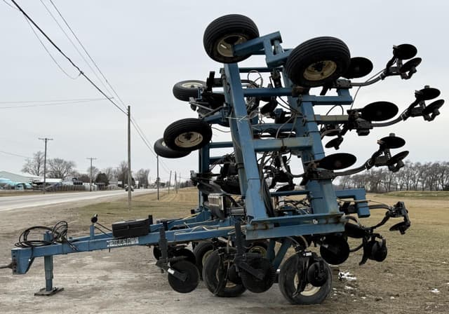 Image of Ag Systems 8000 equipment image 2