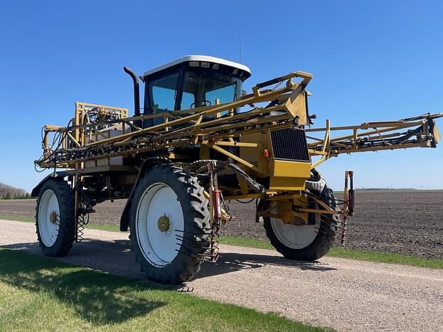 Image of Ag-Chem RoGator 854 equipment image 1