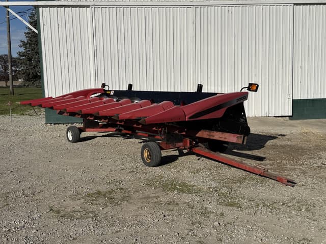 Image of AGCO 3000 equipment image 3