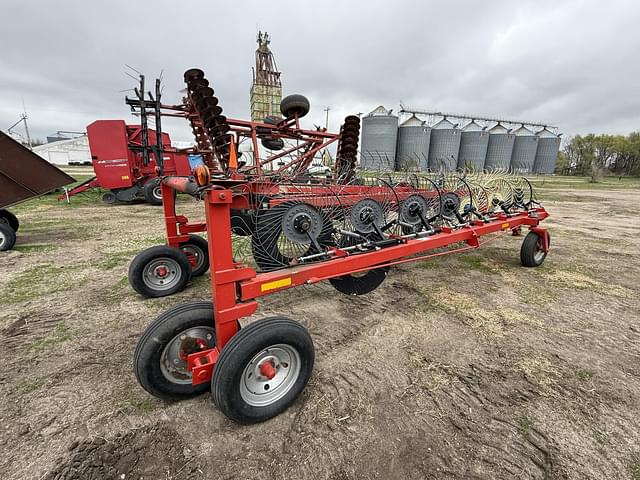 Image of AGCO 3986 equipment image 4