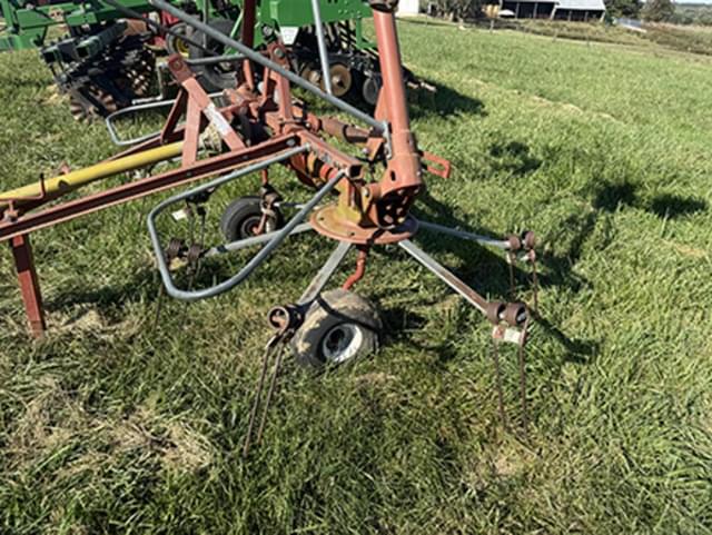 Image of AGCO 4217 equipment image 1