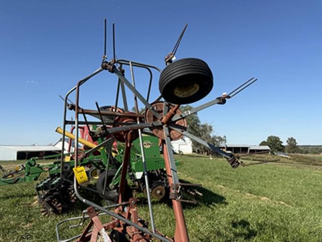 Image of AGCO 4217 equipment image 2