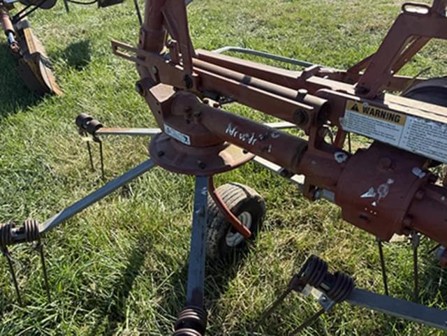 Image of AGCO 4217 equipment image 4