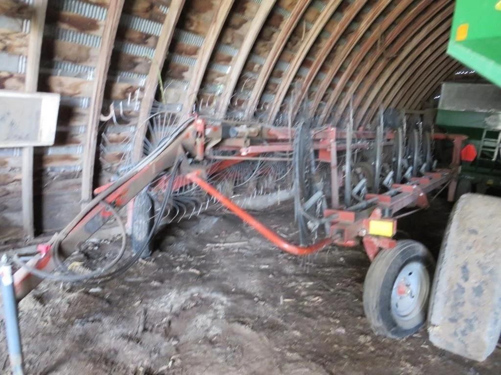 AGCO 4324 Equipment Image0