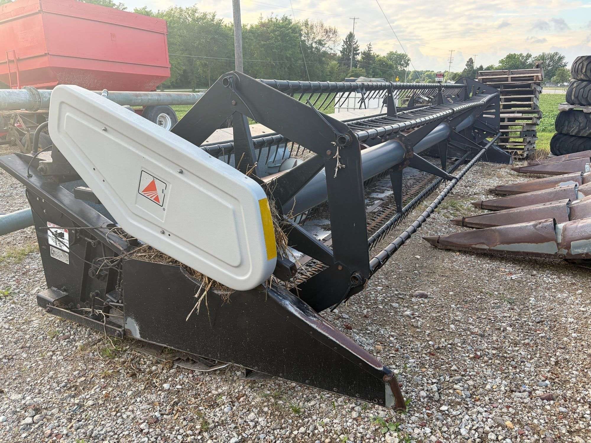 AGCO 500 Equipment Image0