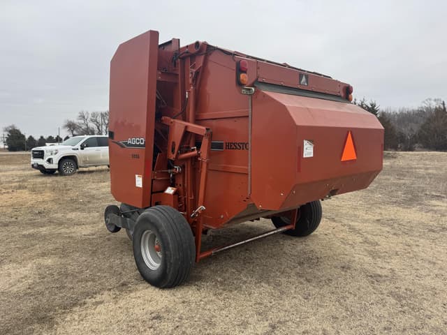 Image of AGCO 5556 equipment image 4