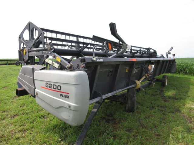 Image of AGCO 8200 equipment image 1