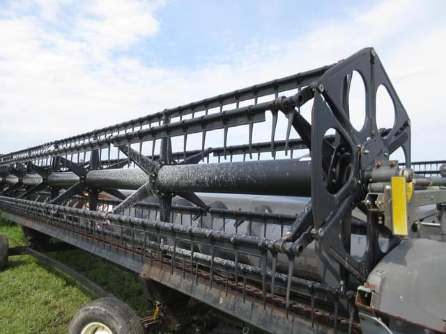 Image of AGCO 8200 equipment image 3