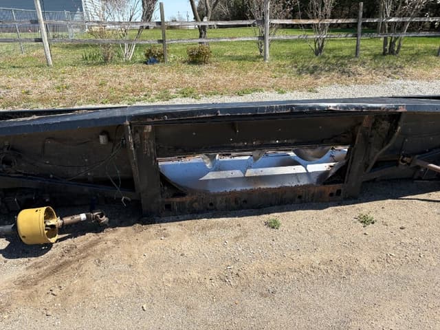 Image of AGCO 830 equipment image 3