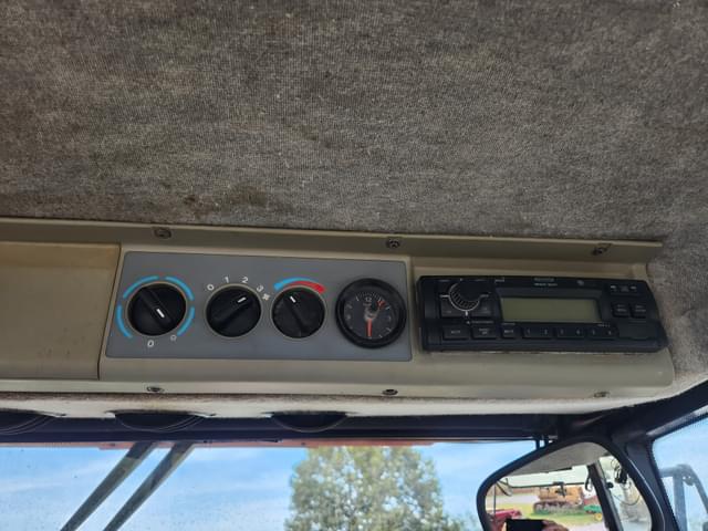Image of AGCO Allis 8785 equipment image 4
