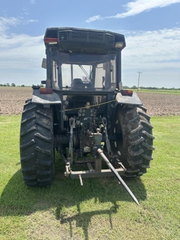 Image of AGCO Allis 6690 equipment image 4