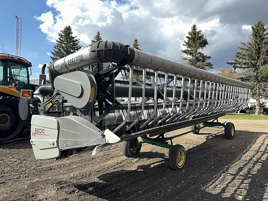 Image of Gleaner 8200 Primary image