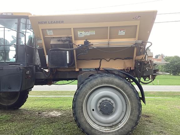 Main image RoGator RG1100 7