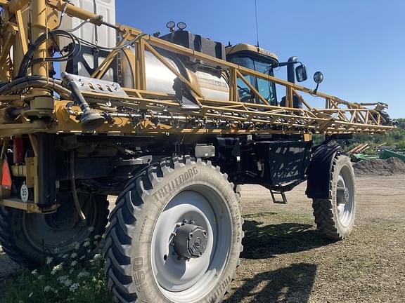 Image of RoGator RG1300C equipment image 4