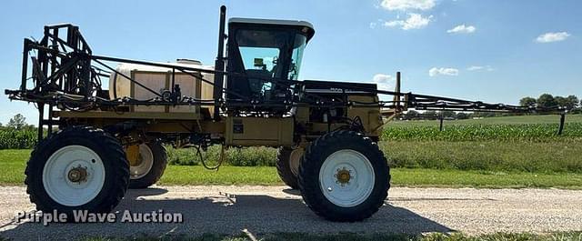 Image of Ag-Chem RoGator 664 equipment image 3