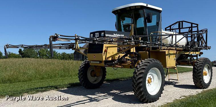 Image of Ag-Chem RoGator 664 Primary image