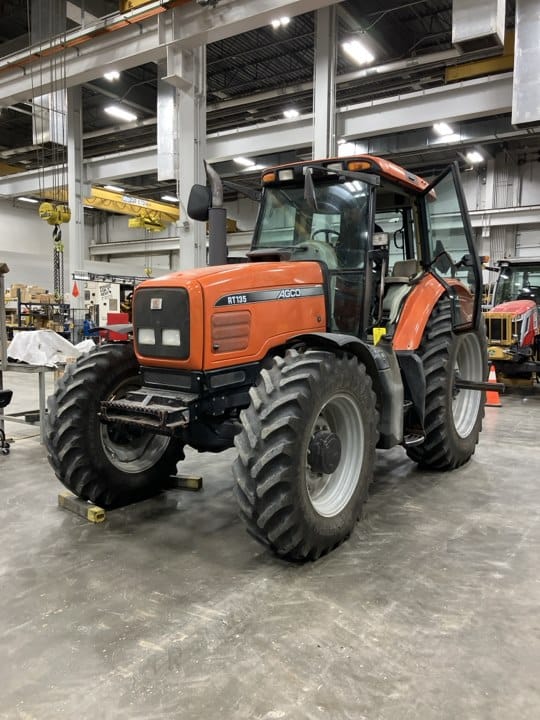 2004 AGCO RT135 Equipment Image0
