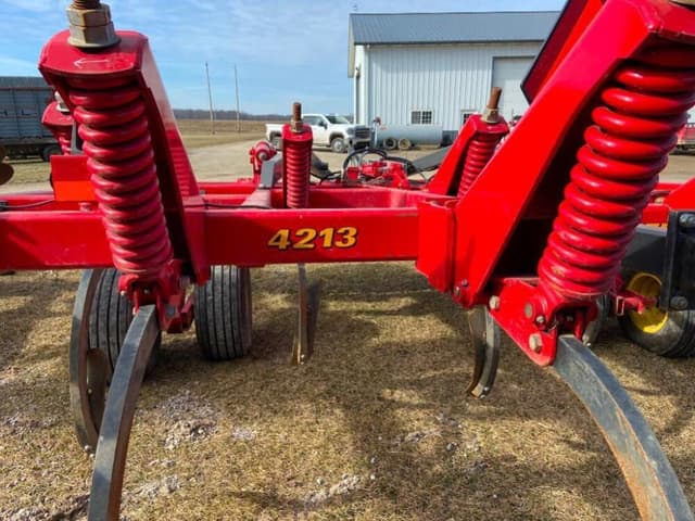 Sunflower 4213 Tillage Disk Rippers for Sale | Tractor Zoom