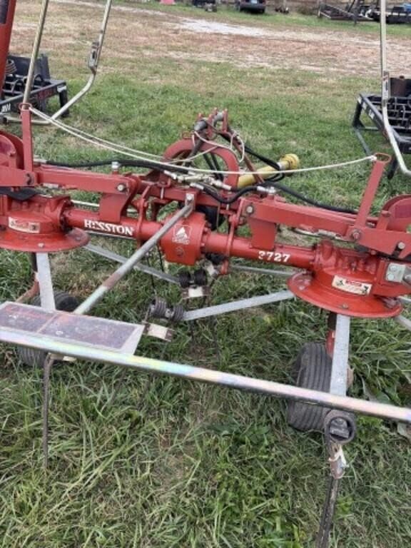 Image of Hesston 3727 Image 1