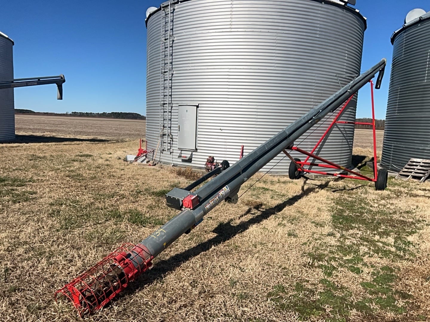 AGI 8x52 Equipment Image0