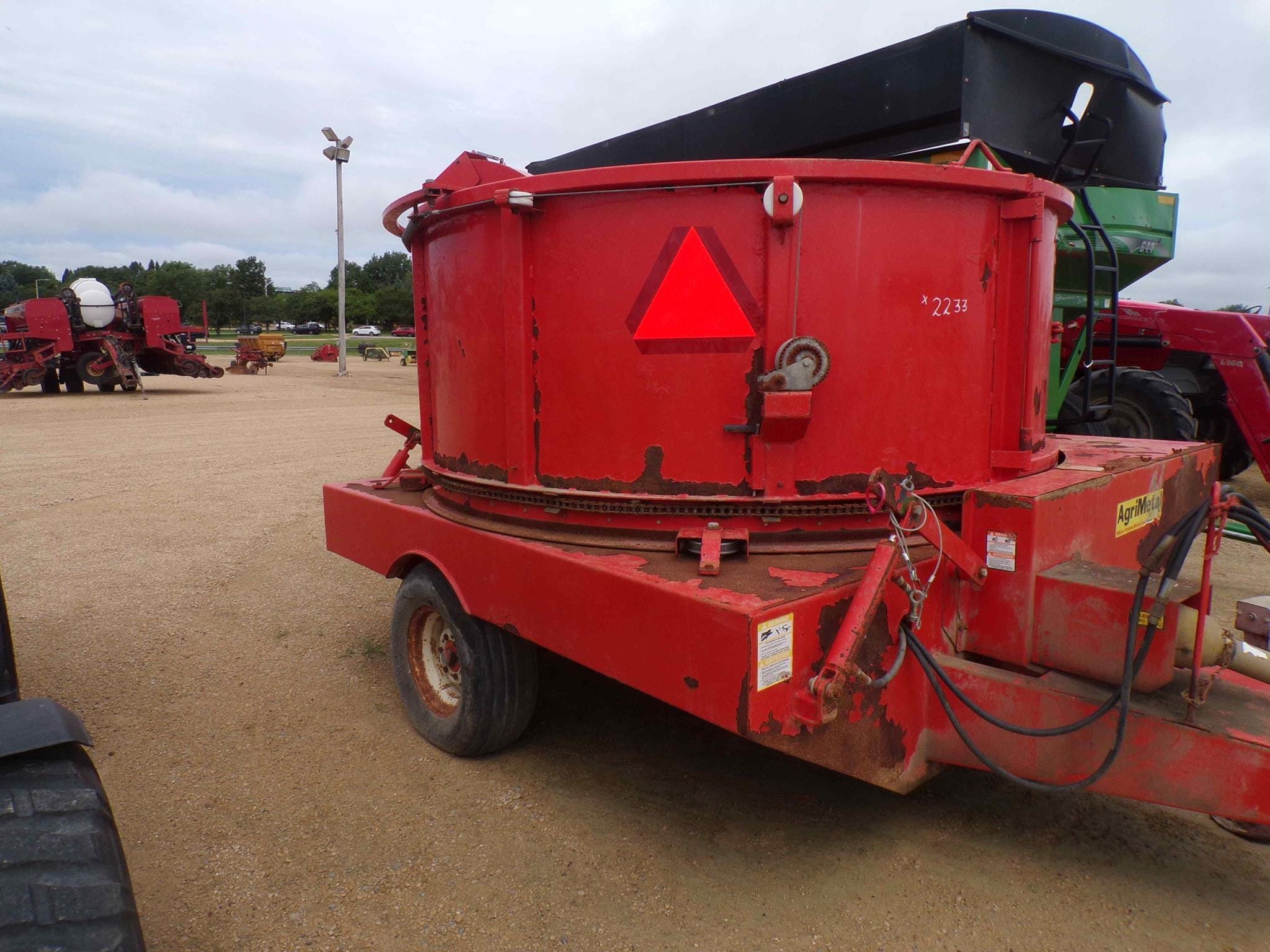 AgriMetal 5500 Equipment Image0