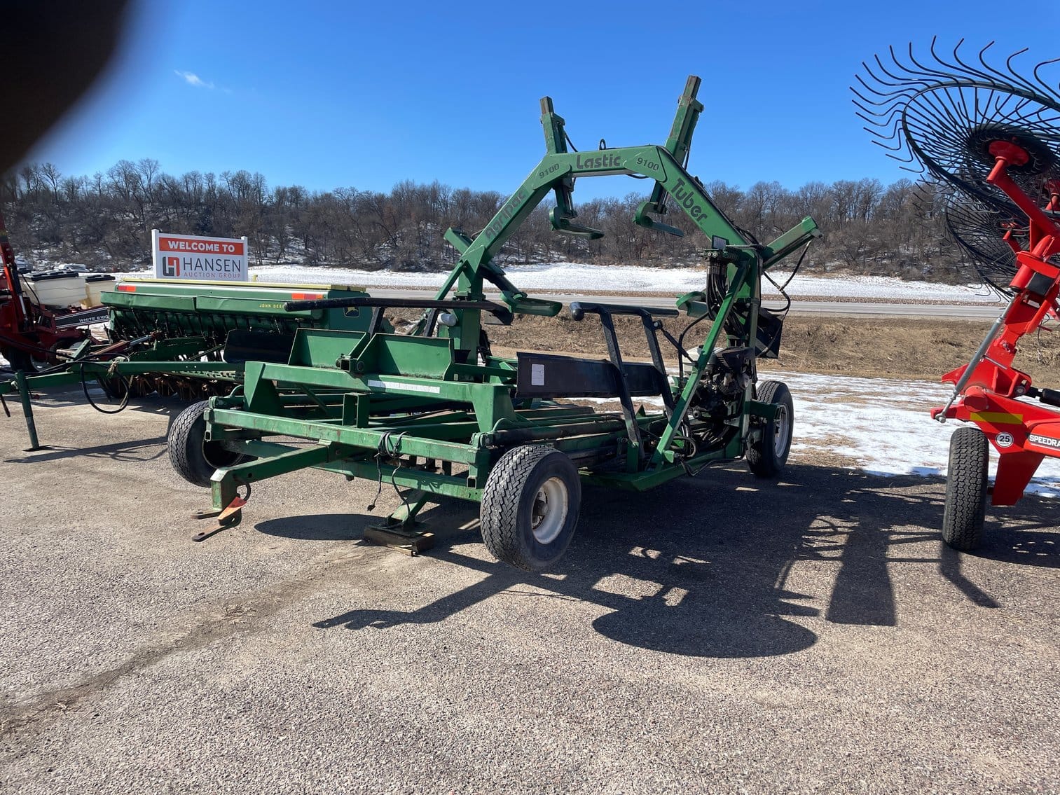 AGRIPAC 9100 Equipment Image0