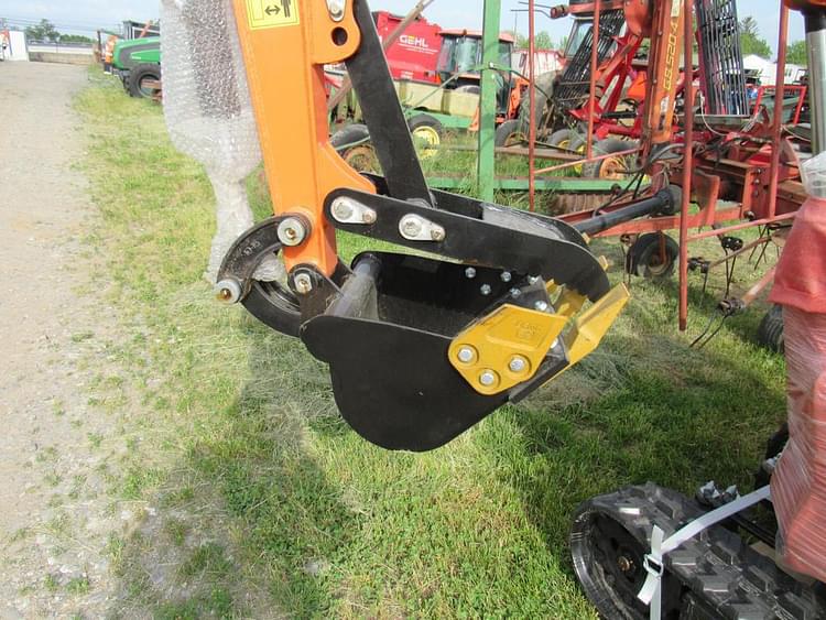 AGROTK QH12 Construction Compact Excavators for Sale Tractor Zoom