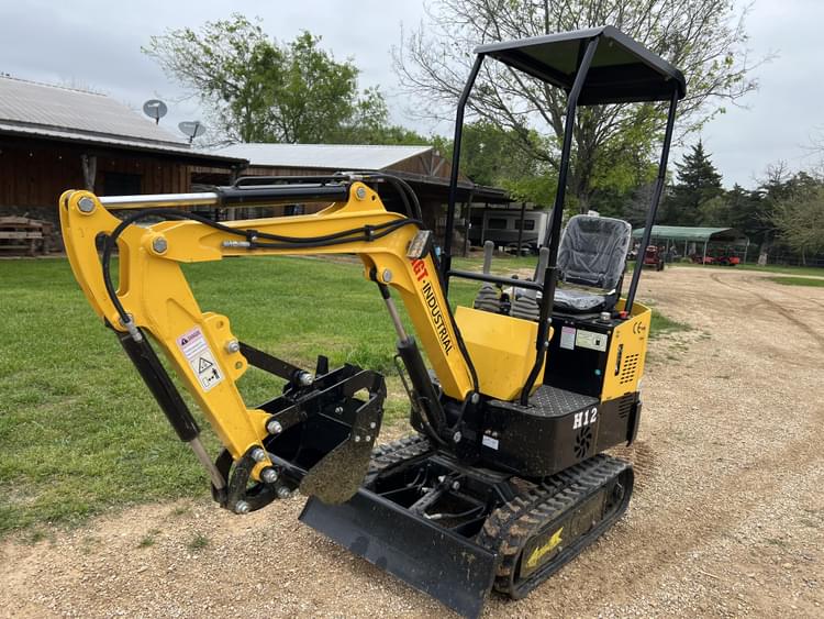 2023 AGT Industrial H12 Construction Compact Excavators for Sale