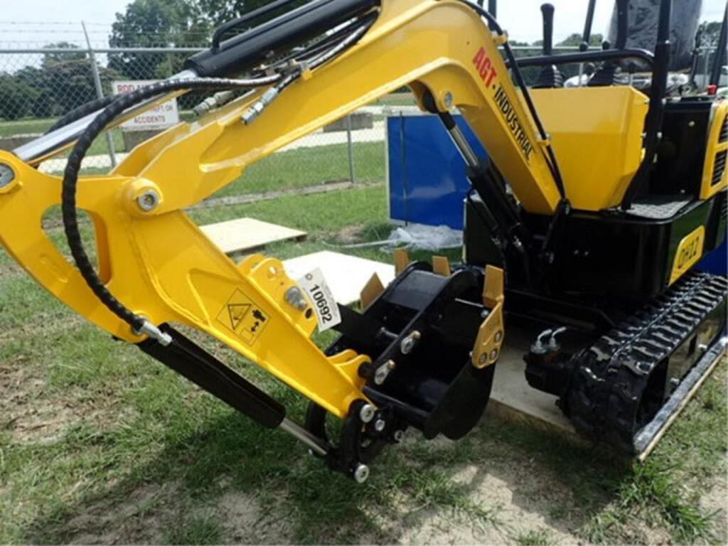 AGT Industrial QH12 Construction Compact Excavators For Sale | Tractor Zoom