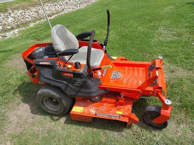 Image of Ariens Ikon X52 equipment image 2