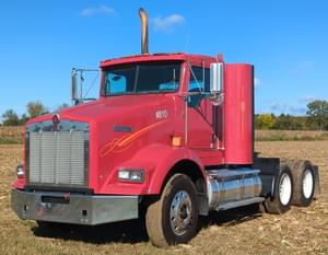 2012 Kenworth T800 Image