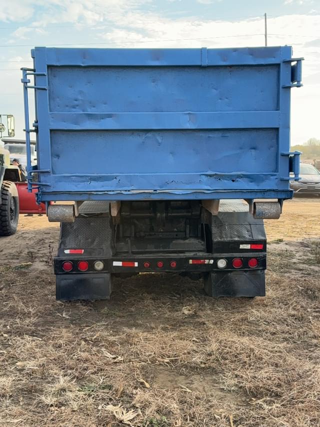 Image of Mack DM equipment image 4