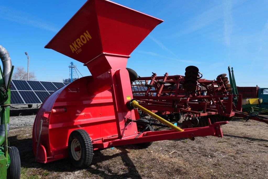 Akron E9250 Equipment Image0