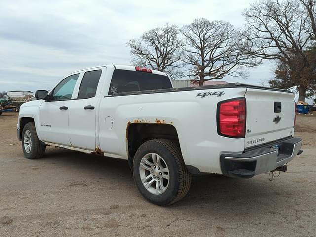 Image of Chevrolet Silverado equipment image 3