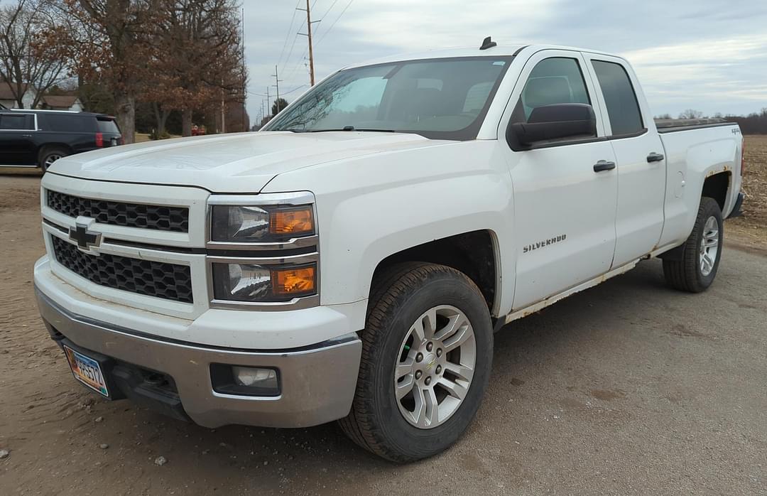 Image of Chevrolet Silverado Primary image