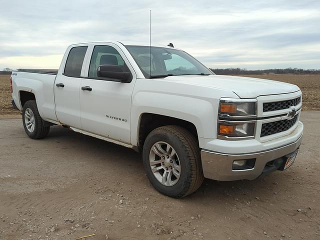 Image of Chevrolet Silverado equipment image 1