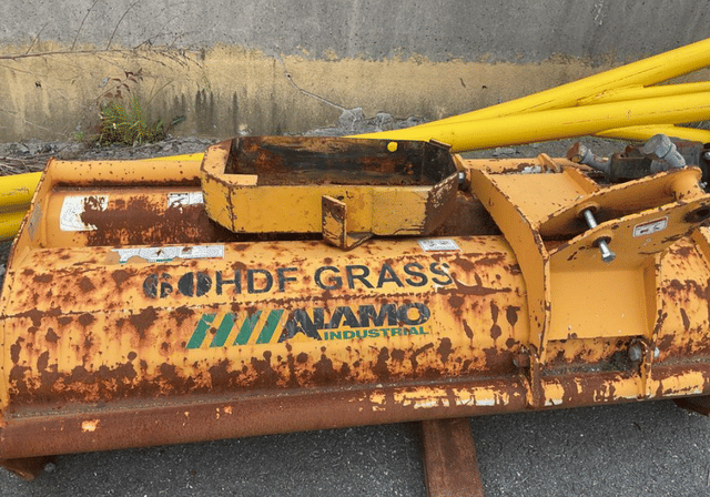 Image of Alamo HDF Grass 60 equipment image 1