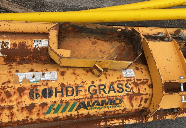 Image of Alamo HDF Grass 60 equipment image 2