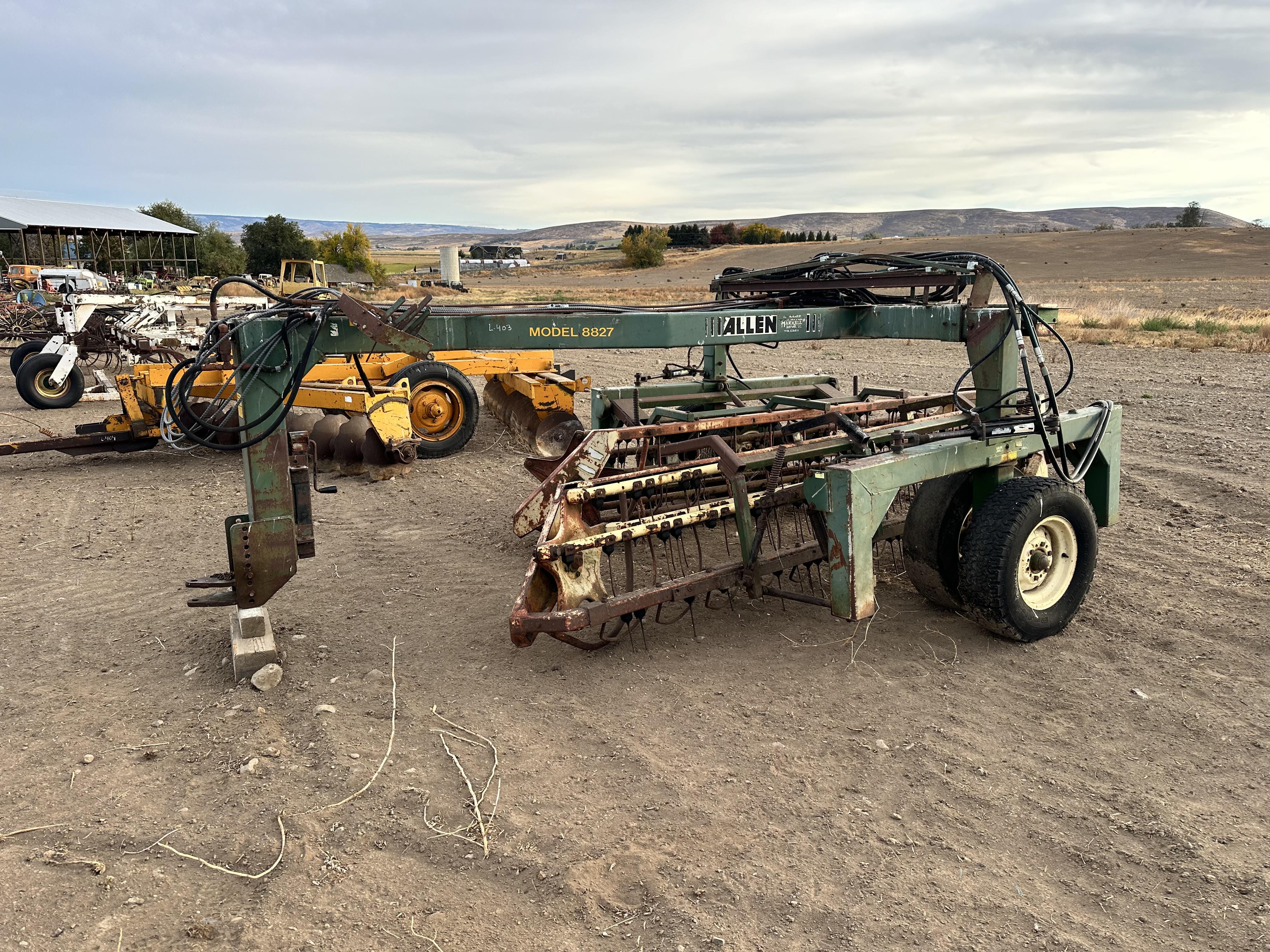 Main image Allen 8827