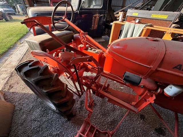 Image of Allis Chalmers B equipment image 3