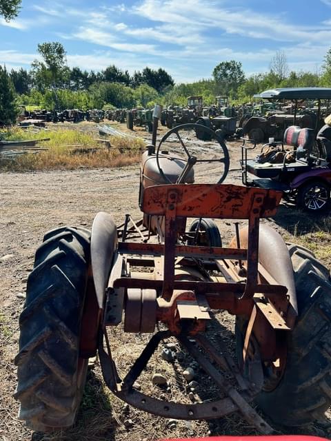 Image of Allis Chalmers B equipment image 4