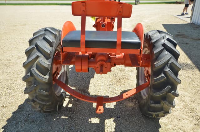 Image of Allis Chalmers C equipment image 4