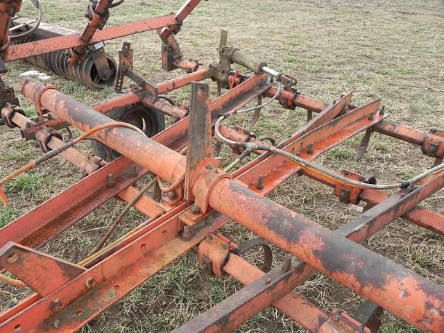 Image of Allis Chalmers 1200 equipment image 3