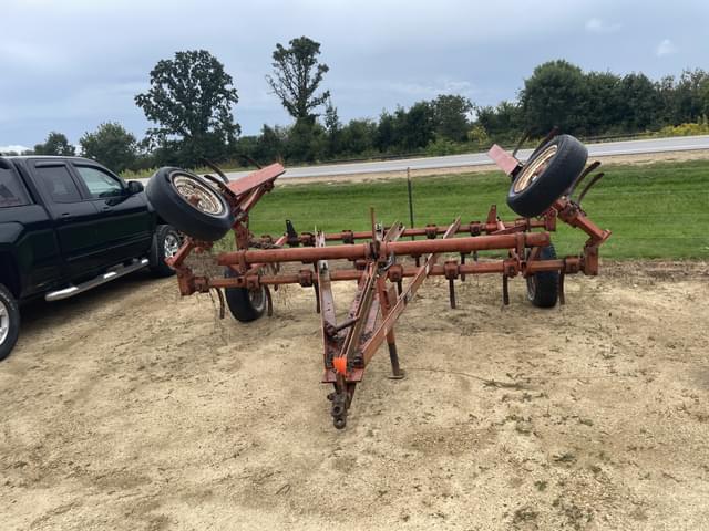 Image of Allis Chalmers 1200 equipment image 1