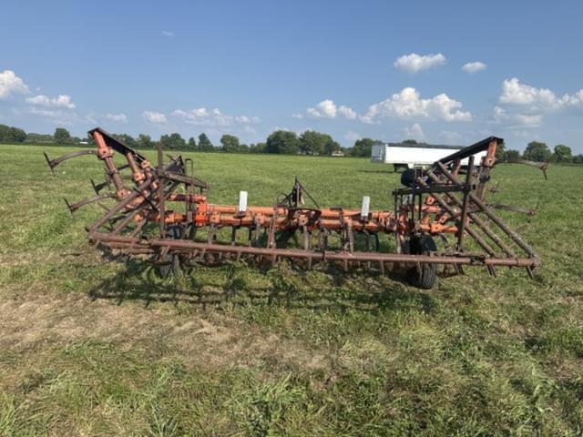 Image of Allis Chalmers 1200 equipment image 2