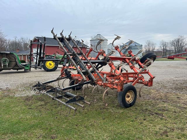 Image of Allis Chalmers 1200 equipment image 4