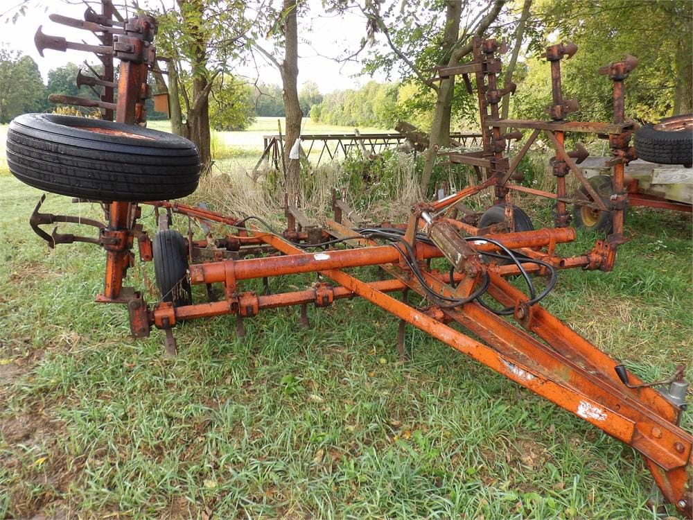 Main image Allis Chalmers 1200