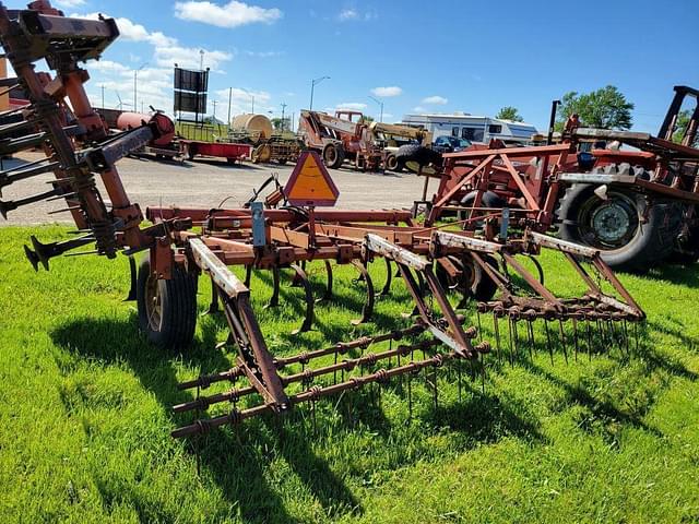 Image of Allis Chalmers 1200 equipment image 3